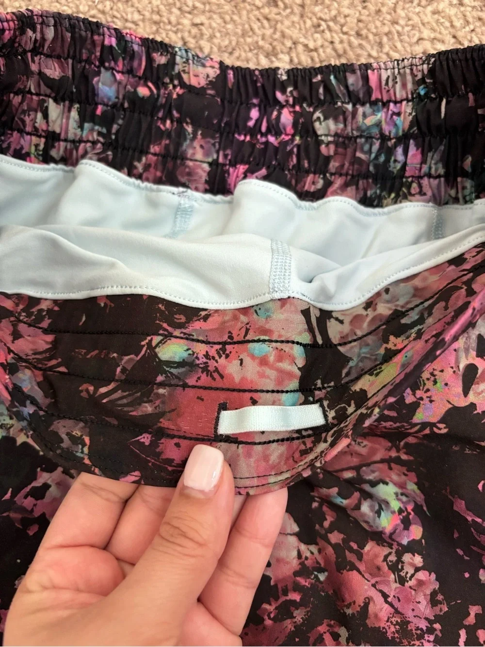 Lululemon Hotty Hot High-Rise Skirt Size 4
